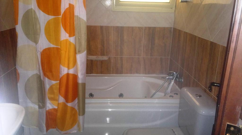 Chrysanthos Boutique Apartments Лімасол Екстер'єр фото
