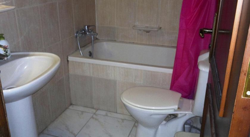 Chrysanthos Boutique Apartments Лімасол Екстер'єр фото