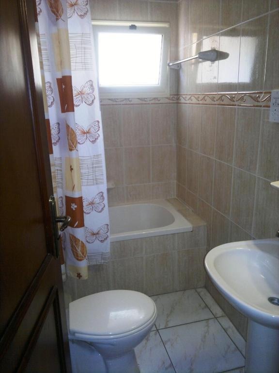 Chrysanthos Boutique Apartments Лімасол Екстер'єр фото