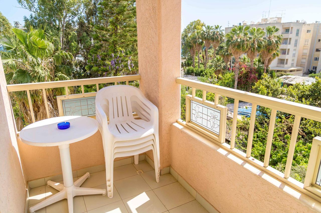 Chrysanthos Boutique Apartments Лімасол Екстер'єр фото